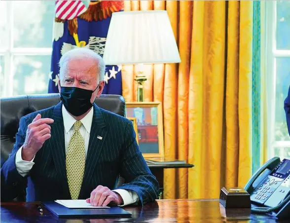  ??  ?? El presidente de Estados Unidos, Joe Biden, en el Despacho Oval de la Casa Blanca