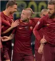  ?? AP ?? LA DOPPIETTA A SAN SIROIl 26 febbraio del 2017 la Roma sbanca San Siro: finisce 3-1, Radja segna 2 gol ed è il migliore