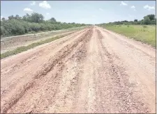  ??  ?? Autoridade­s chaqueñas rechazan que el tramo bioceánico Pozo Hondo-Carmelo Peralta se denomine Lino Oviedo.