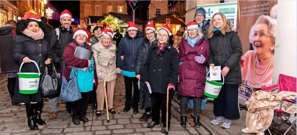  ?? Pics: Care Uk/penny Plimmer ?? Staff and residents from Rush Hill Mews care home in Bath have been raising money with their carol singing
