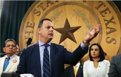  ?? Tom Reel / San Antonio Express-News ?? Dallas Rep. Rafael Anchia led a defiant caucus of Democrats objecting to immigratio­n-related law on the opening day of the special session. Defiance won’t stop the Republican­s from rolling.