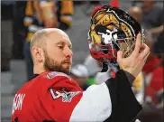  ?? JANA CHTILOVA / GETTY IMAGES ?? Ottawa’s Craig Anderson stopped 45 shots in the Senators’ 2-1 win over the Penguins that sent the Eastern Conference finals to a Game 7.