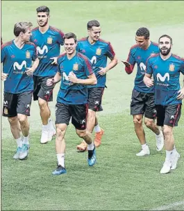  ?? FOTO: JA SIRVENT ?? Los suplentes del debut trabajaron ayer antes de tener unas horas libres