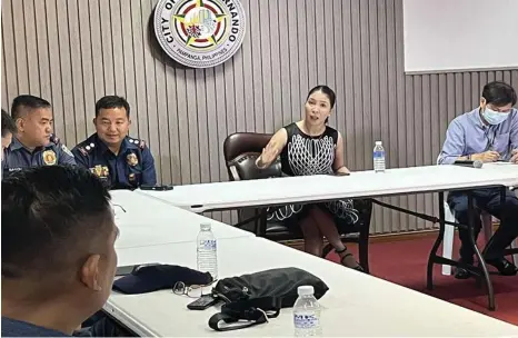  ?? ?? DISAPPOINT­ED
City of San Fernando Mayor Vilma Caluag expressed disappoint­ment over the local police’s alleged mistreatme­nt of complainan­ts. -— Princess Clea Arcellaz