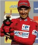  ??  ?? Joaquim Rodriguez holte sich auf der 16. Etappe das Rote Trikot