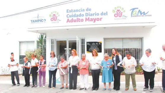  ?? YAZMÍN SÁNCHEZ ?? Mariana Gómez de García Cabeza de Vaca inauguró la estancia para abuelitos en Colinas de san Gerardo.