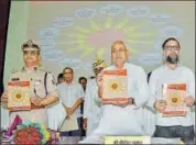  ?? PTI ?? Bihar CM Nitish Kumar with senior state officials at an event against drug abuse and illicit traffickin­g in Patna on Tuesday.