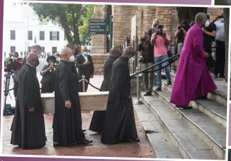  ?? /Gallo Images ?? Archbishop Thabo Makgoba leads the procession into St George’s Cathedral in Cape Town.