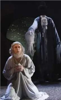  ?? PHOTOS BY DAVID COOPER, SHAW FESTIVAL ?? Michael Therriault as Scrooge with the ghost of Jacob Marley in "A Christmas Carol."