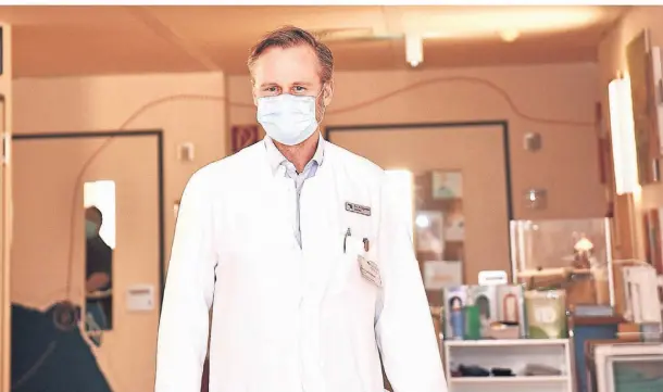  ?? FOTO: RHEINLAND-KLINIKUM ?? Guido Engelmann, Leiter der Kinderklin­ik im Lukaskrank­enhaus, und sein Team sehen sich derzeit mit einer „heftigen RS-Welle“konfrontie­rt.