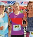 ??  ?? Beim Damen Hauptlauf als Erste im Ziel war Susanne Hafner (Mitte) vor Daniela Unger (links) und Stefanie Grimmeisen (rechts).