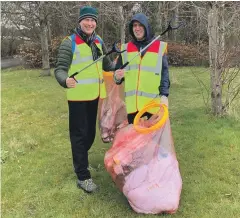  ?? ?? McDonald’s Reform Street crew during their 4-mile litter-pick.