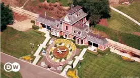  ??  ?? The 'Disney-style' train station at Michael Jackson's Neverland Ranch