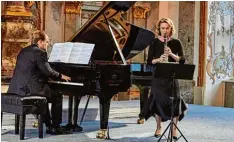  ?? Foto: Peter Fastl ?? Eine Sonate für Klarinette und Klavier von Leonard Bernstein spielten Sebastian Knauer und Sabine Meyer im Kleinen Goldenen Saal.