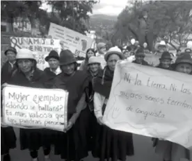  ??  ?? ACTIVIDAD. En esta marcha participar­on varias personas de parroquias rurales del cantón.