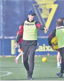  ?? CÁDIZ CF ?? Mauricio Pellegrino, en el entreno del viernes en El Rosal.