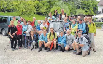  ?? FOTO: SCHMID ?? Die Gruppe bei ihrer langen Tour.