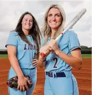  ?? Michael Wyke/Contributo­r ?? Lake Creek’s Ava Brown (Florida signee), left, and Maddie McKee (LSU) will chase another 5A title.