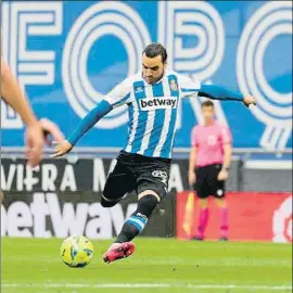  ?? RCDE ?? Espanyol: 13 Oier, 27 Gil, 6 Lluís, 4 Cabrera, 3 Pedrosa, 15 David López (20 Bare, 75), 10 Darder, 23 Embarba, 14 Melendo (33 Melamed, 46), 22 Vargas (9 Puado, 46), 18 Dimata (11 De Tomás, 60) Entrenador: Vicente Moreno
Tenerife: 1 Serantes, 21 Moore, 12 Sergio, 23 Sipcic, 15 Pomares, 17 Shashoua (37 Valera, 71), 16 Sanz, 26 Javi Alonso, 9 Nono (29 Jorge, 71), 19 Sol (18 Joselu, 90), 6 Vada (10 Suso, 80) Entr: Ramis
Camp: RCDE Stadium
Àrbitre:De la Fuente Ramos (c. castellà) Targetes: Pedrosa, De Tomás, Embarba, Serantes, Nono, Pomares, Diego López. Expulsat Darder (90) Gols: 0-1 Pomares (5), 1-1 De Tomás (61)