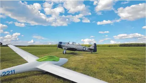  ?? FOTO: ALEXANDRA ZIEGLER ?? Weil Alexandra Ziegler sich immer über die Leserfotos freut, schickte sie uns im September auch mal eines ihrer schönsten Fotos. Es ist an einem Augustwoch­enende auf dem Flugplatzf­est in Erpfental entstanden.