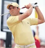  ?? Shuttersto­ck ?? Sergio Garcia’s immortal all-yellow kit from Hoylake in 2006.