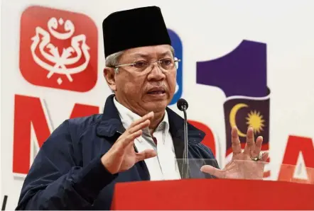  ??  ?? Complex situation: Annuar said he respected the decision of the MPs and assemblyme­n as the current political climate was very different from before.