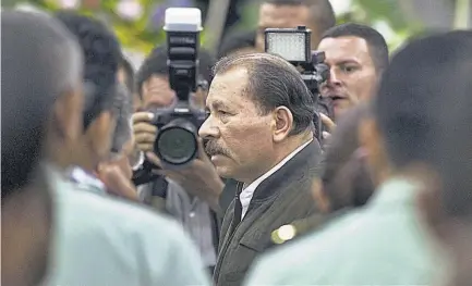  ??  ?? Denuncia. El gobierno de Daniel Ortega fue acusado por una periodista de haber ordenado el cierre de su programa radial.