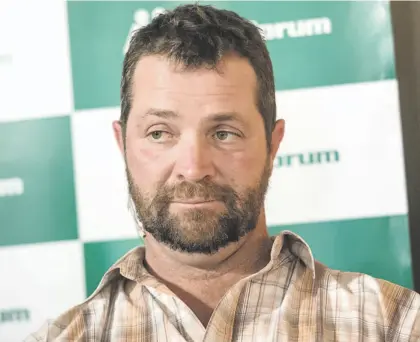  ?? Picture: Jacques Nelles ?? EMOTIONAL. Willem Stafleu, whose wife was killed during a farm attack, at a press briefing with AfriForum in Pretoria yesterday.