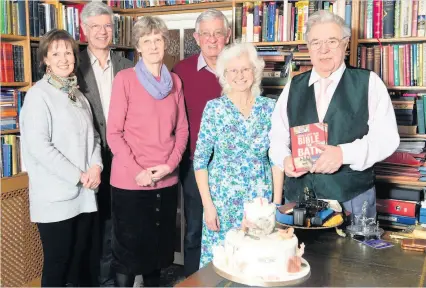  ?? Pic: Paul Gillis ?? Pictured are Trevor and Sheila Dolby, Paul and Gillian Bennett, and Robert and Anabelle Hicks