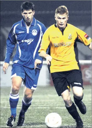  ?? Pictures: Above, Ruth Cuerden FM3518153, above, and, right Matthew Walker FM3342201 Buy these pictures from kentonline.co.uk ?? Charley Robertson back in Stones colours for Tuesday night’s Kent Senior Cup clash against Hythe, while, right, making a promising start to the season with an opening-day goal against Met Police