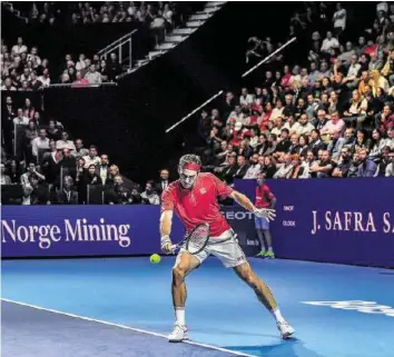  ?? FRESHFOCUS ?? Roger Federer bekundete in der ersten Runde der Swiss Indoors in Basel keinerlei Mühe.