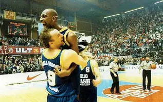  ??  ?? Scaligera
Il basket a Verona tra fine anni ‘80 e primi ‘90 ha vinto Coppa Korac, Coppa Italia e Supercoppa