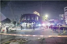  ??  ?? Itzel “N”, de 17 años, y su novio Juan David “N”, de 25, habrían ido al establecim­iento de avenida Universida­d a festejar un cumpleaños.