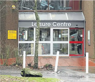  ?? Picture: Dougie Nicolson. ?? The former Lochside Leisure Centre has been marred by rowdy behaviour.