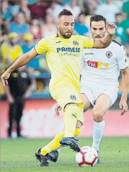  ?? FOTO: EFE ?? Santi Cazorla volvió a sentirse futbolista al disputar poco más de 15 minutos del Villarreal-Hércules del pasado martes