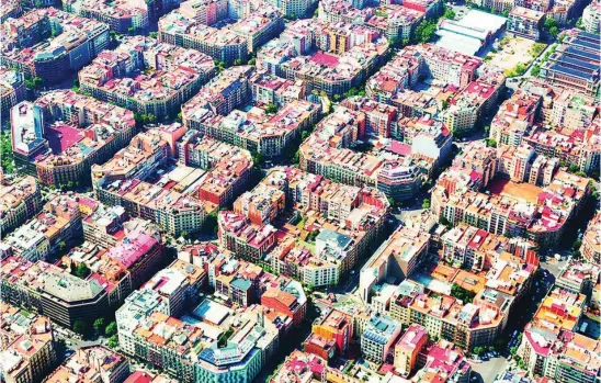  ?? EFE ?? Imagen aérea del Eixample de Barcelona