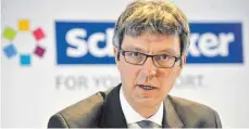  ?? FOTO: DPA ?? Schlecker- Insolvenzv­erwalter Arndt Geiwitz hat eine Millionenk­lage gegen ehemalige Lieferante­n der Drogerieke­tte eingereich­t.