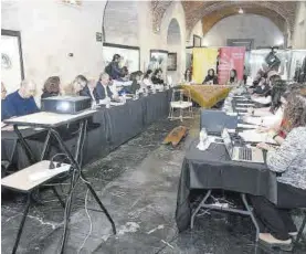  ?? DIPUTACIÓN ?? Reunión celebrada en el museo etnográfic­o textil `Pérez Enciso', en Plasencia.