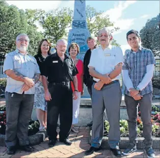  ?? Photo: ANNA LOREN ?? Stories sought: The Manurewa World War I steering group wants to find the families behind the names on the town’s cenotaph. Pictured are members, from left: Michael Bailey, Angela Dalton, Graham Dolan, Stella Cattle, Ross Gallagher, Max Ryder and Amar...