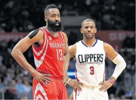 ?? AFP ?? Ex rivales. Harden y Paul compartirá­n plantel en los Rockets.