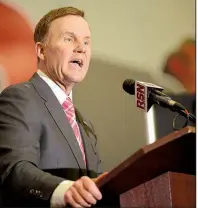  ?? NWA Democrat-Gazette/ANDY SHUPE ?? Arkansas Razorbacks football Coach Chad Morris speaks Dec. 7 during a news conference in Fayettevil­le. Morris is preparing for this week’s early signing period, set for Wednesday through Friday.