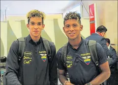  ?? T witter @fefecuador ?? • Johan Mina (izquierda) posa junto a su compañero Silvano Estacio, antes del viaje a territorio brasileño.