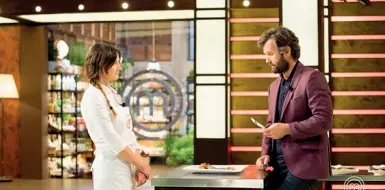  ??  ?? In gara Barbara D’Aniello, napoletana ma veronese d’adozione, ha superato anche le ultime prove di Masterchef, nonostante il battibecco con lo chef Carlo Cracco