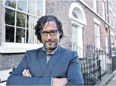  ??  ?? Knowledgea­ble: David Olusoga in front of 62 Falkner Street in ‘A House in Time’