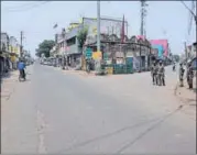  ?? HT PHOTO ?? The BJP on Sunday called a 12hour Purulia bandh protesting against the deaths of two BJP activists at Balarampur in Purulia district, West Bengal.