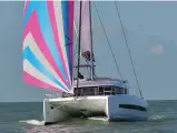  ??  ?? bali-catamarans.com