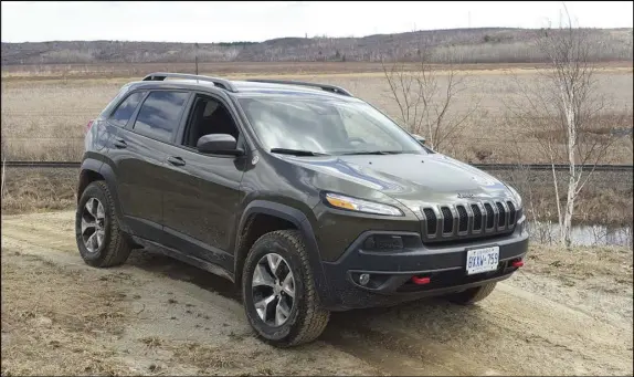  ?? JUSTIN PRITCHARD ?? Jeep Cherokee owners like its easygoing, car-like driving experience, its car-like ride and handling, good manoeuvrab­ility and its easy-to-use infotainme­nt system.