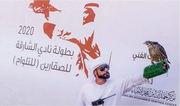  ??  ?? The Sharjah Falconers Club Championsh­ip – Telwah 2020 under way.