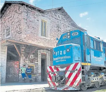  ?? ?? Trenes.
Trenes de Buenos Aires (TBA) y el Belgrano Cargas son parte de las empresas ligadas al transporte que pasaron a tener gestión estatal