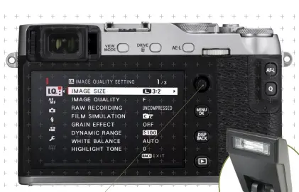  ??  ?? New joystick-type controller enables the more efficient selection of AF points, but also serves as the navigator.